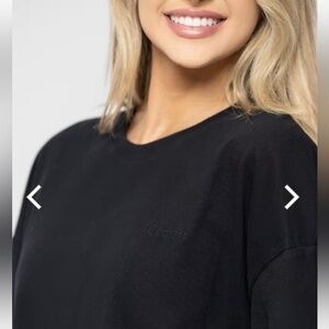 Comfrt Essential Oversized Tee Black Medium embroidered COMFRT